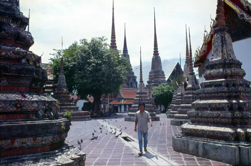 Colorful tiled chedis in the courtyards of Wat Pho
